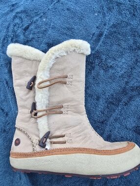 Merrill Women's Tan Shearling Winter Boots
